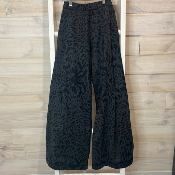 Lululemon matching outfit - Picture 9 of 10